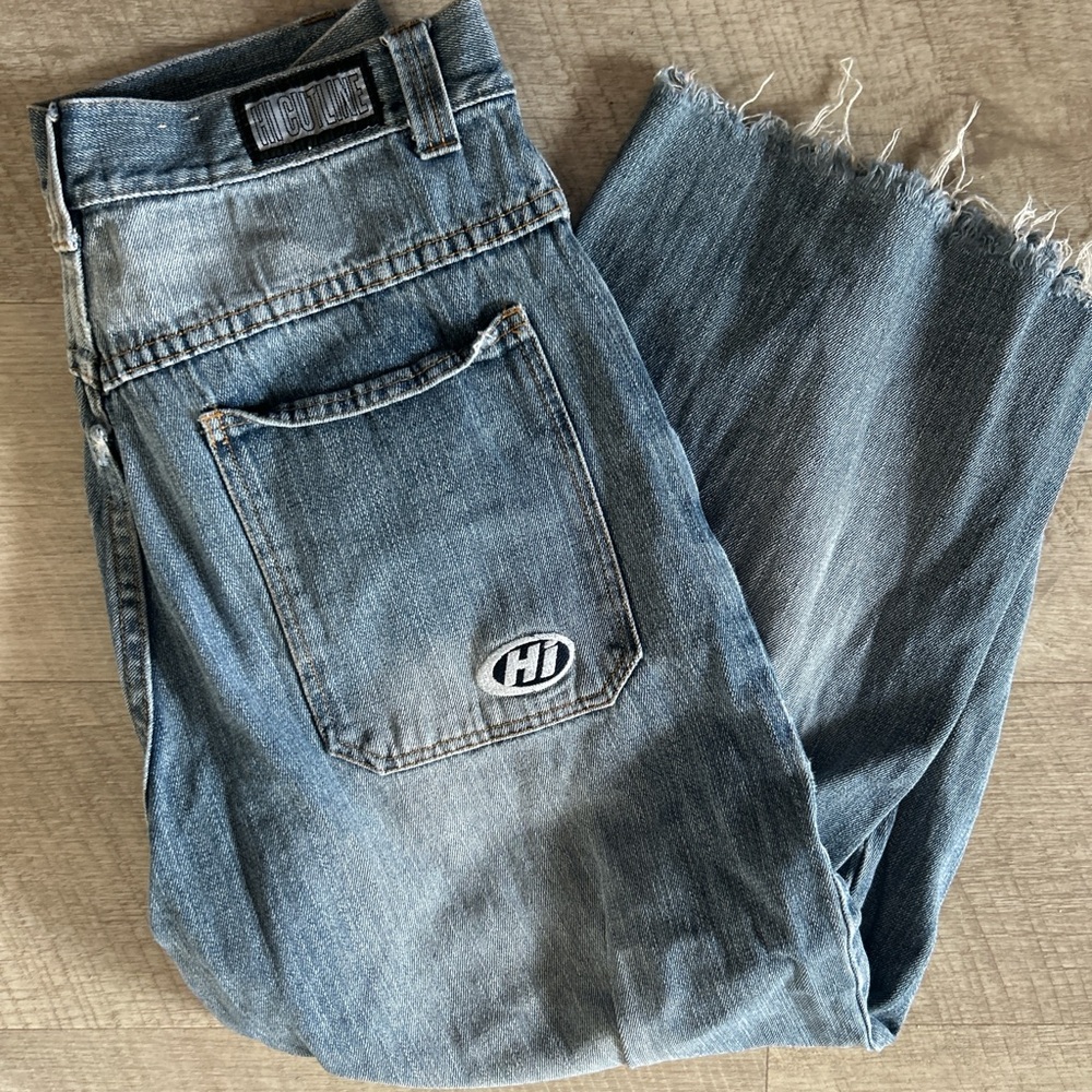 Relaxed Fit Men's Jeans in Faded Blue